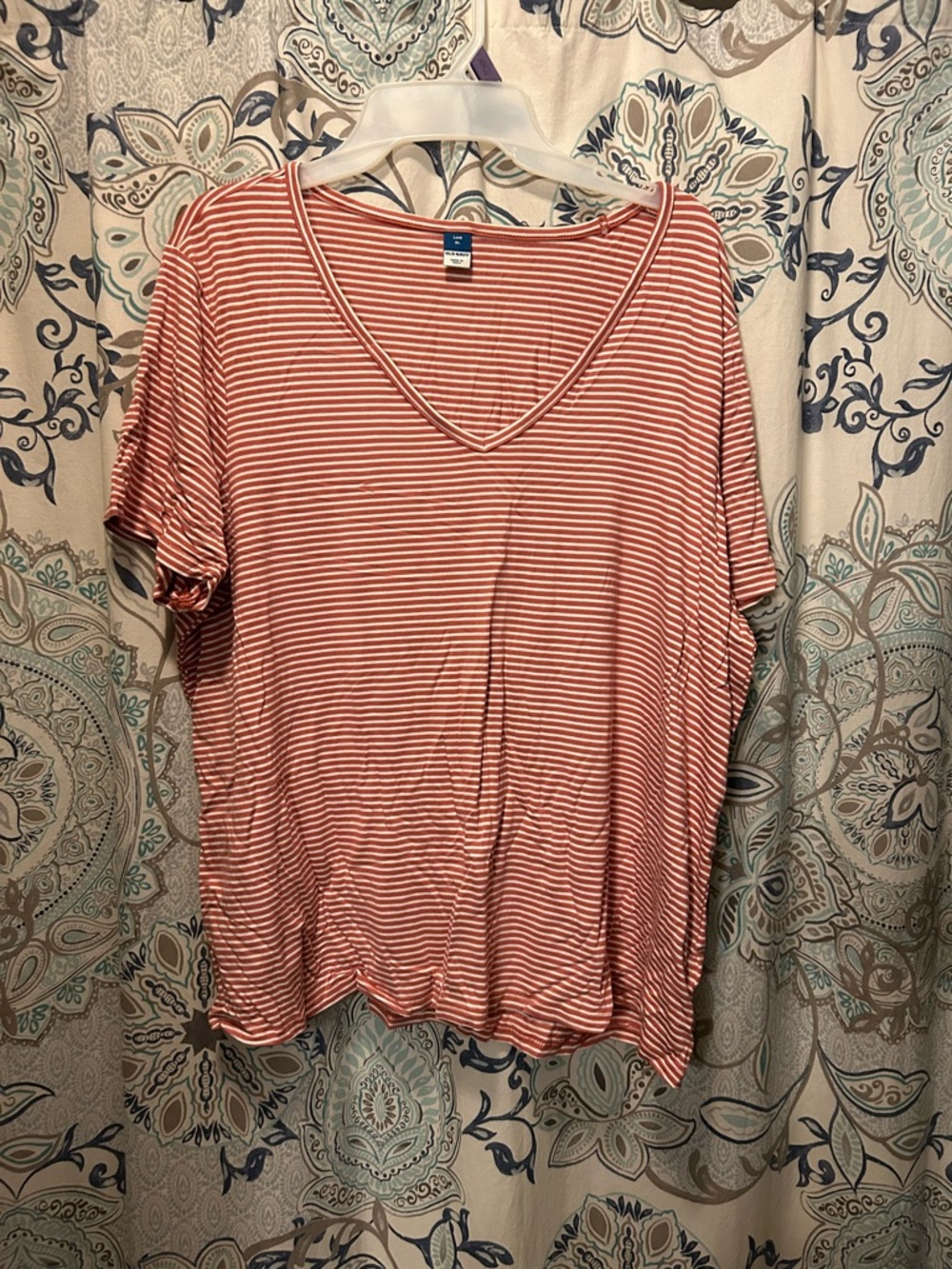 Old Navy Red and White Striped V-Neck Short Sleeve Top